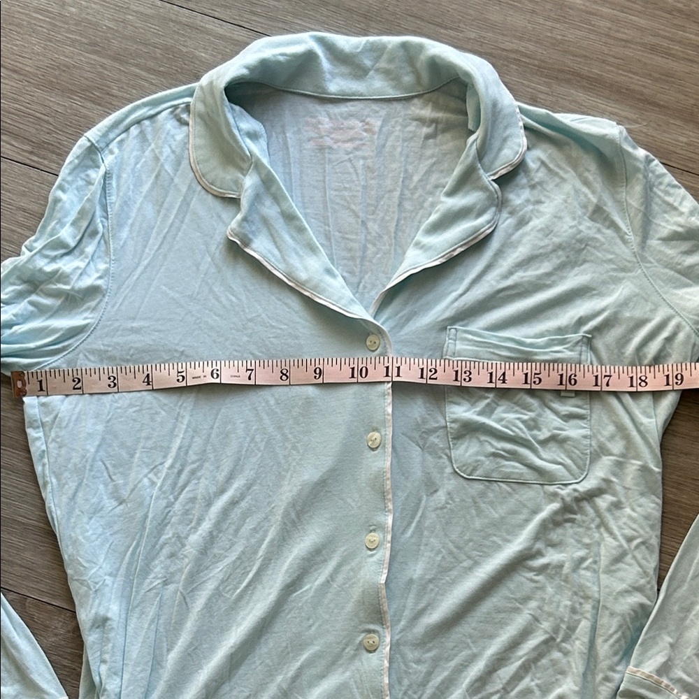 Victoria’s Secret Light Blue Pajama Set - Picture 4 of 14